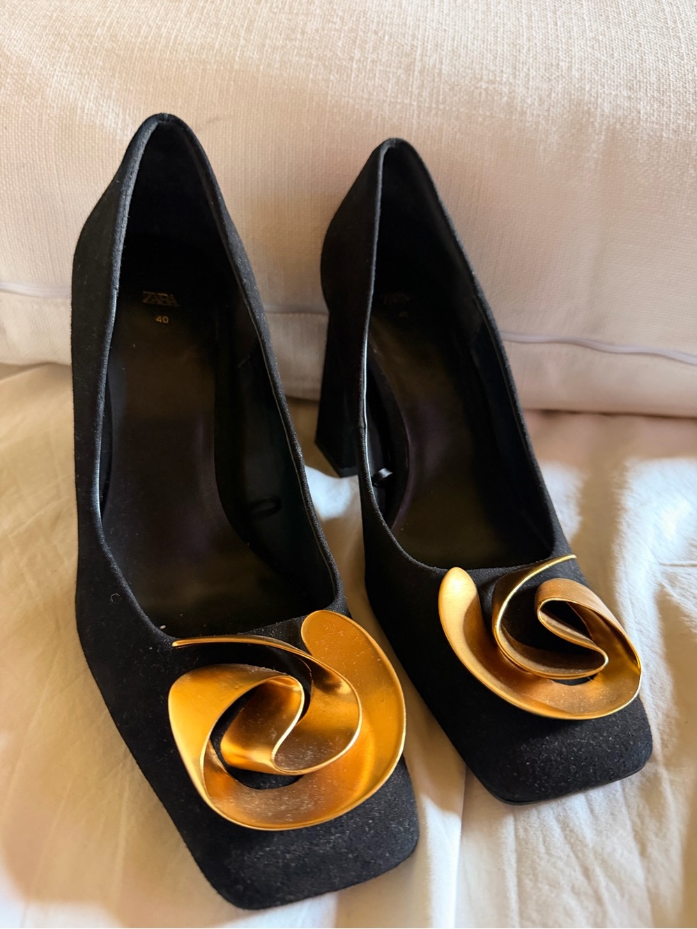 Zara Black Faux Suede Block Heel Pumps Gold Sculptural Hardware | EU 40 / US 9